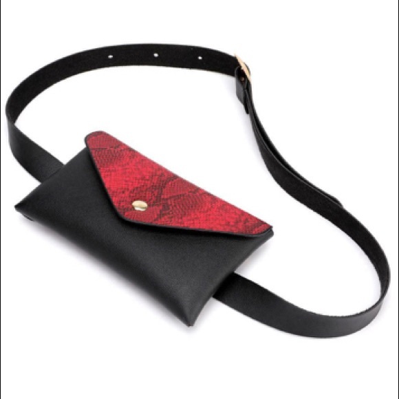 🔥RED&🖤BLACK Snake🐍Pattern WAIST/SHOULDER PURSE - Picture 4 of 10